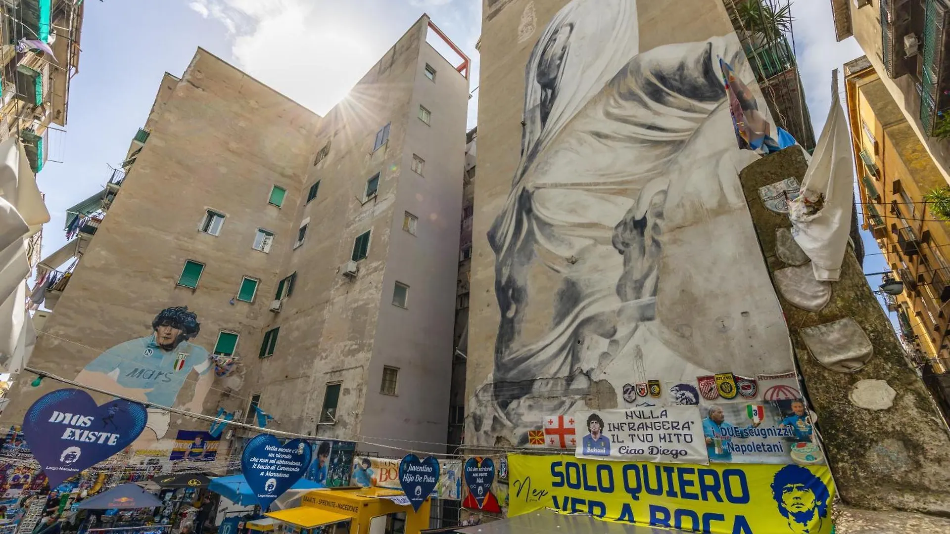 Dcr House Murales Naples Italy